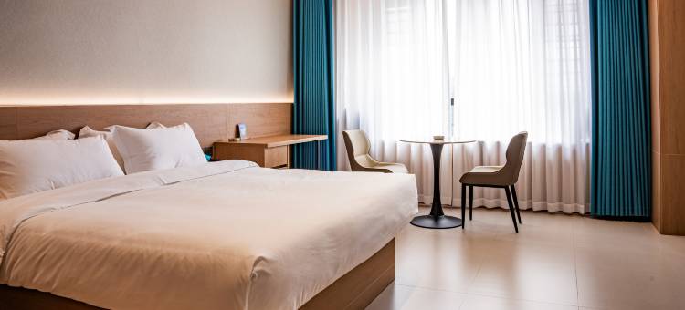 梧桐轻奢酒店(岳阳高铁东站店)图片