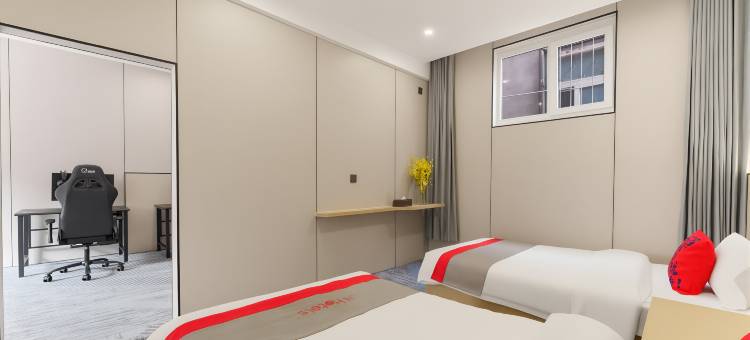 昂拓电竞民宿(邯郸火车站店)图片