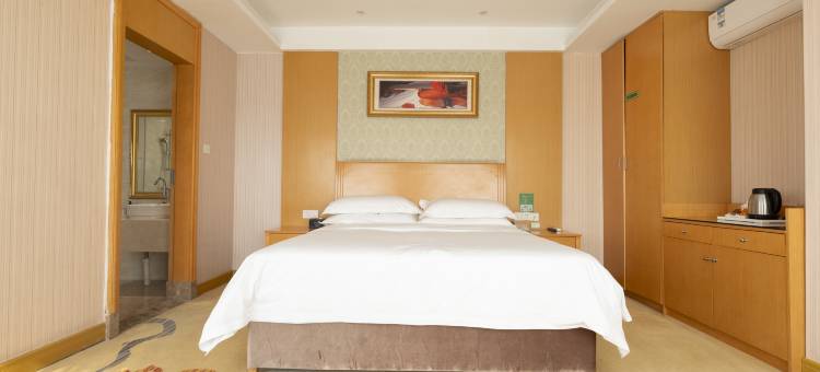 亚悦酒店(东莞寮步汽车城篮球中心店)图片