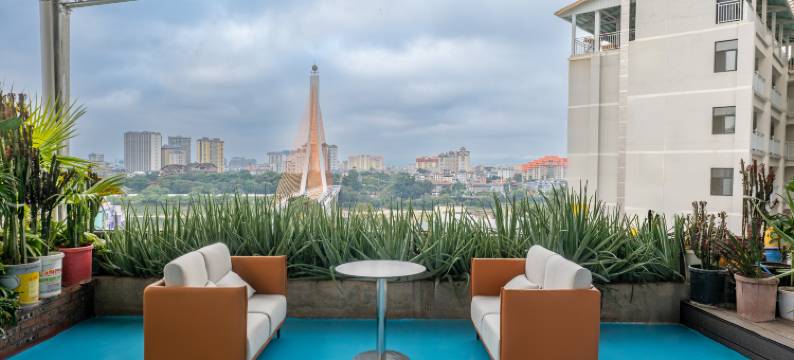 御品景江度假酒店(西双版纳景洪告庄星光夜市店)图片