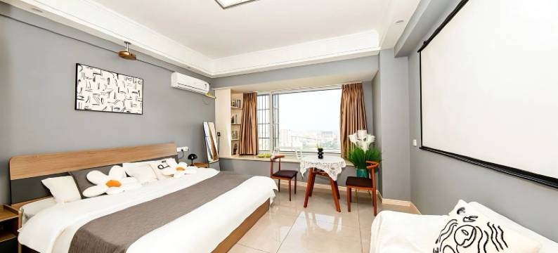 时宿云栖影音公寓(常州青枫公园钟楼宝龙广场店)图片