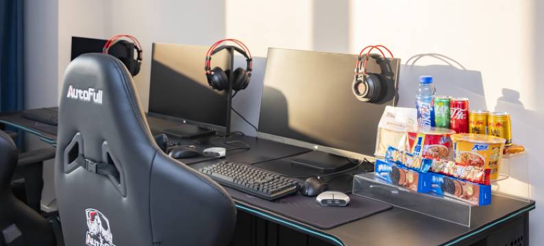 一芯一动电竞民宿(德州平原德百广场店)图片