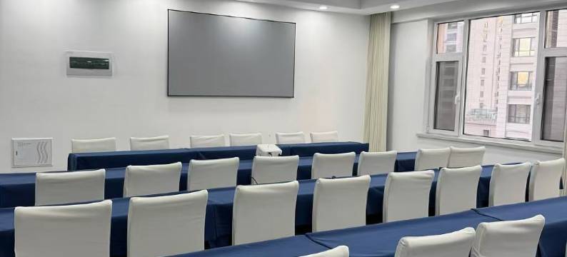 兰欧国际酒店(青岛金沙滩石油大学店)图片