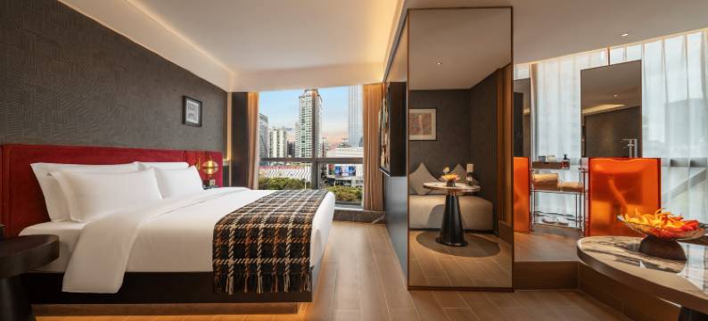 云泊·晶屿酒店(喷水池地铁站民生路小吃街店)图片