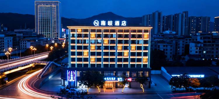 南岐酒店(百色起义纪念馆百色站店)图片