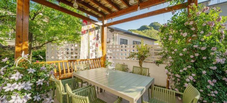 留夏.乡村溯溪民宿(月亮湾风景区店)图片