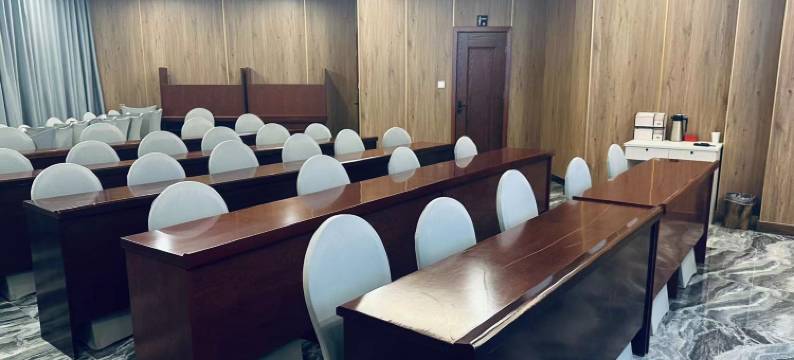 猫栈尊享酒店(麻城北站店)图片