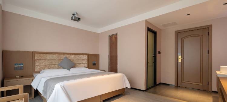 亚悦酒店(郑州陇海东路地铁站店)图片