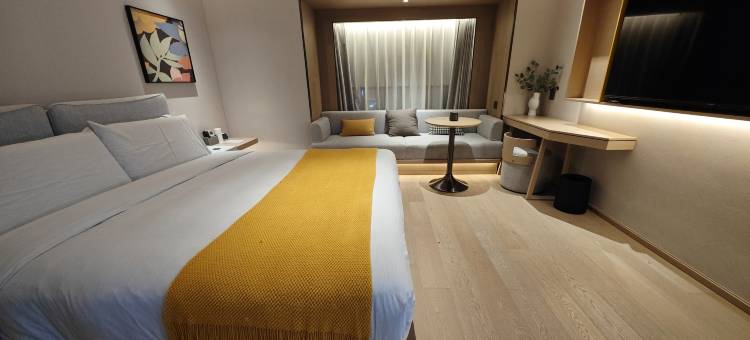 怡心城居酒店公寓(郑州曼哈顿燕庄地铁站店)图片