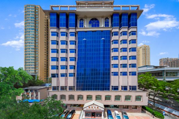 select room装修:2020太原邮电大厦位于省会太原市双塔西街,地处市