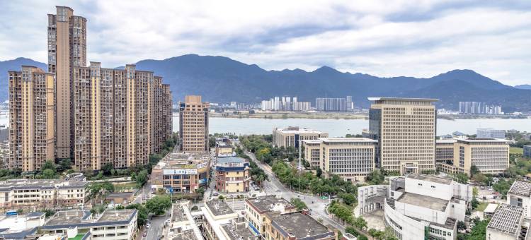 漫花江景影院公寓(闽侯甘蔗闽都民俗园店)图片