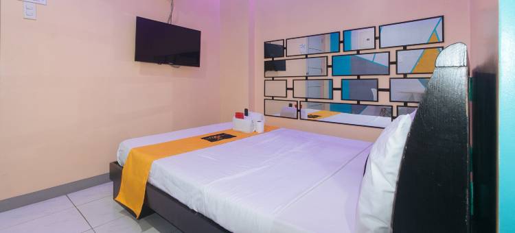 帕拉纳克市4720西尔弗里奥套房酒店(4720 Silverio Suites Paranaque City)图片