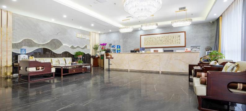 光山百泰宾馆(西亚城市广场店)图片