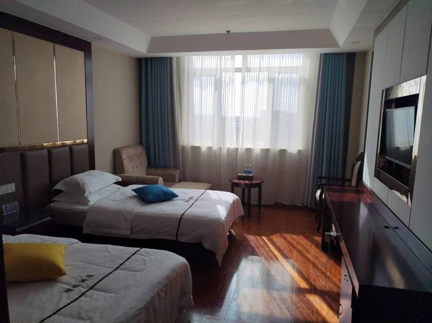 Mingzhu Hotel Over view