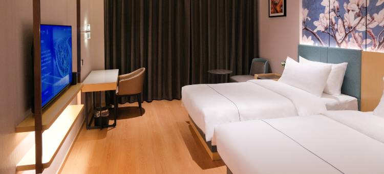 白玉兰酒店(英山汽车站店)图片