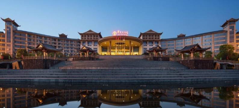 云隐居民宿(雅居乐依云小镇店)图片