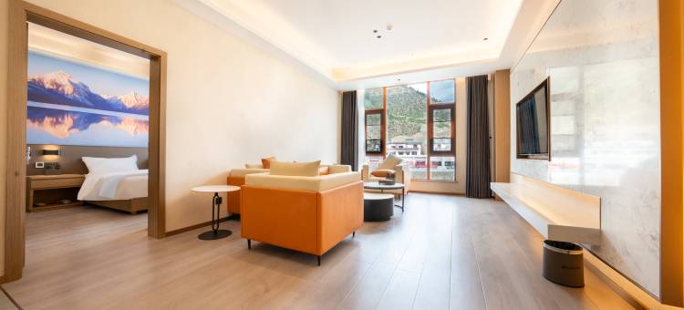 左贡汇鼎国际大酒店(左贡业拉山垭口店)图片