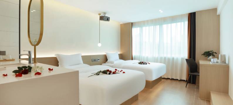 服务大楼酒店(贵阳火车站万象城店)图片