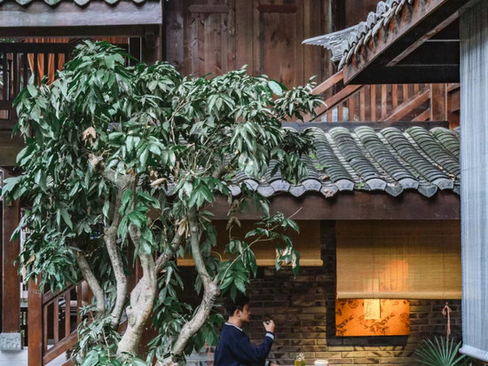 重庆·美兮载和东方美学设计度假酒店(老君洞店)