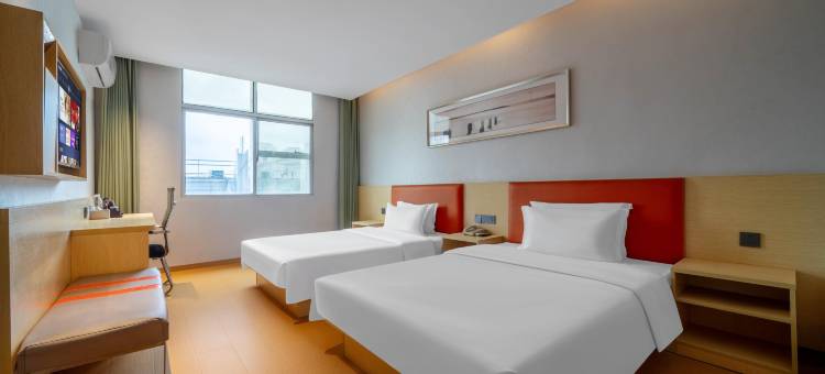 橙子酒店(上饶师范学院三清山机场店)图片