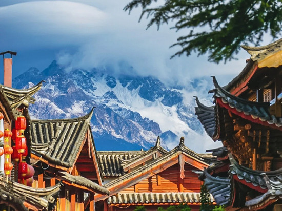 悦来悦慢·Yue Man丨揽云180°观全景伴山庭院(丽江古城北门店)