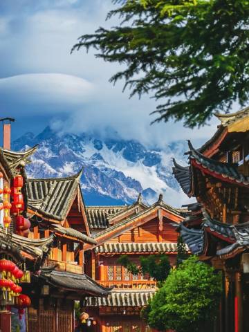 悦来悦慢·Yue Man丨揽云180°观全景伴山庭院(丽江古城北门店)