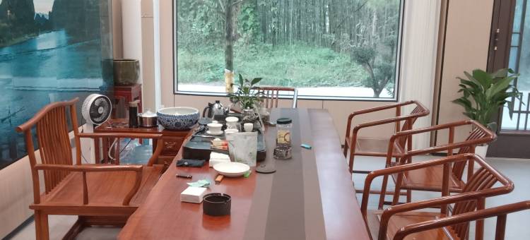 临溪听泉小院图片