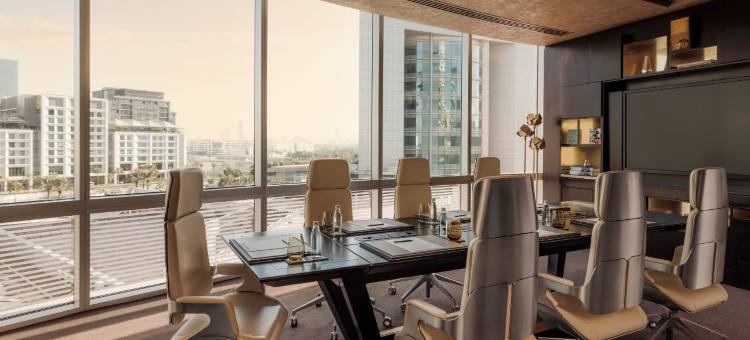 迪拜卓美亚阿联酋塔酒店(Jumeirah Emirates Towers Dubai)图片