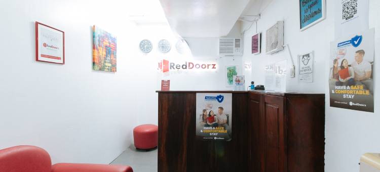 红多兹酒店近帕塞罗通达(RedDoorz near Pasay Rotonda)图片