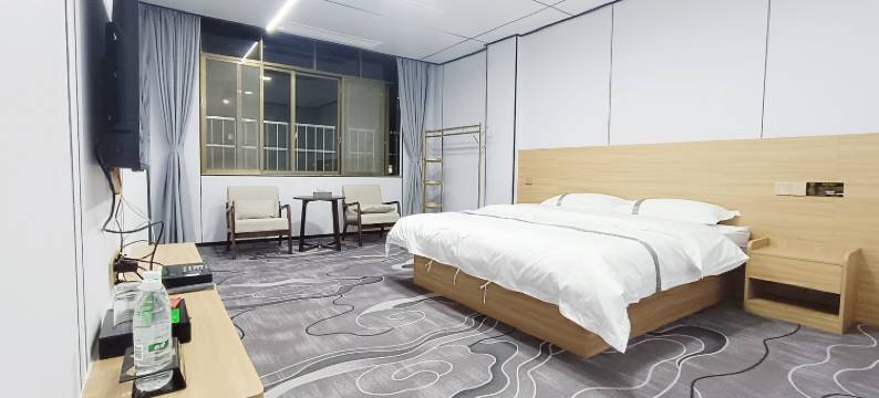 富富公寓馆(柳州雒容人民广场店)图片