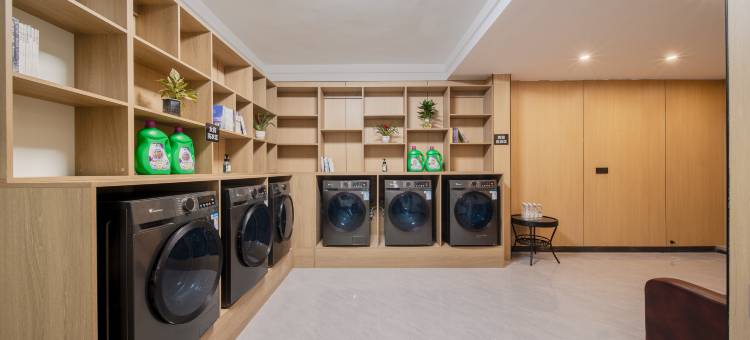 丽呈潮控国际酒店(桂林两江四湖景区七星公园店)图片