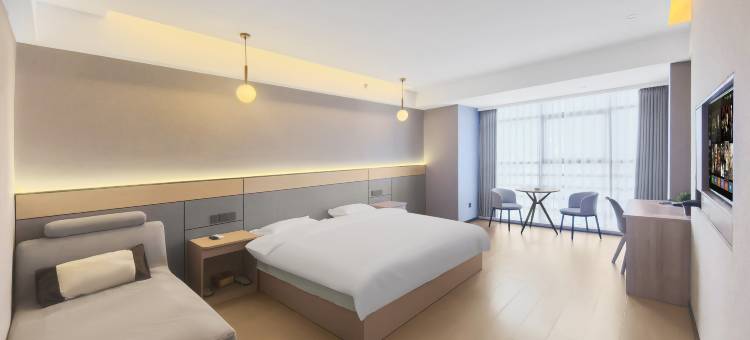 睿柏云酒店(徐州东站地铁站店)图片