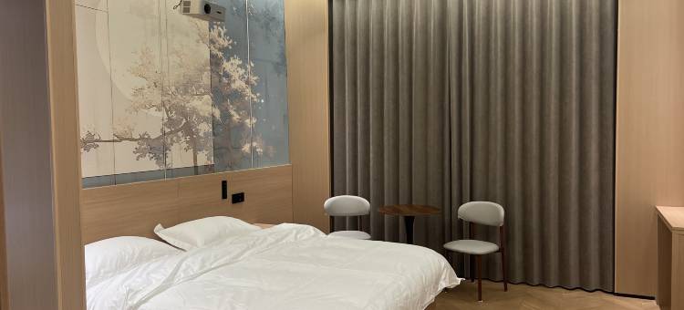 壹梦酒店(确山文博路建业城店)图片