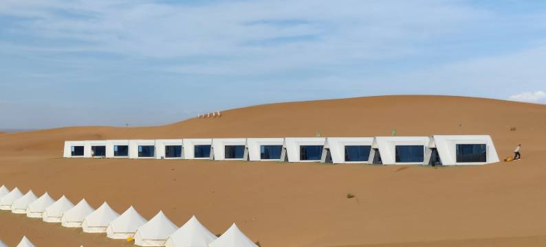 沙漠空间站露营地中心图片