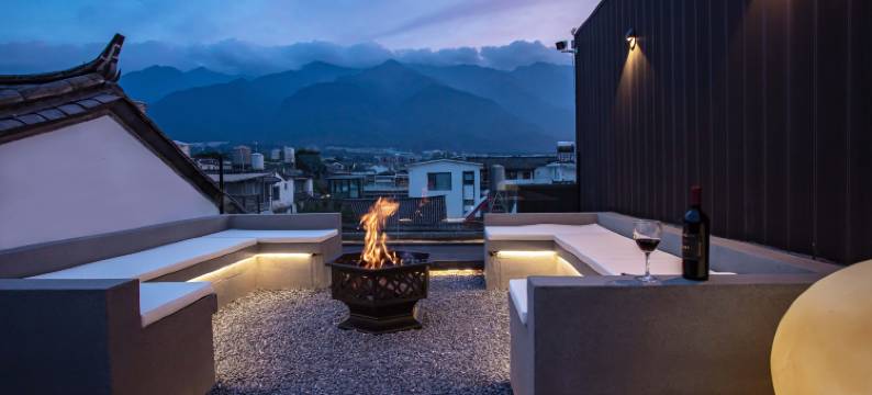 念湖归•Hotel设计师美宿(大理古城人民路店)图片