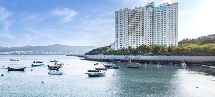 启明假日酒店(威海半月湾沙滩店)图片