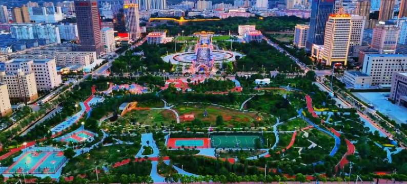 伯寓智臻公寓酒店(平凉绿地广场柳湖公园店)图片