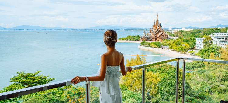 芭堤雅金色郁金香海滩度假酒店(Golden Tulip Pattaya Beachfront Resort)图片