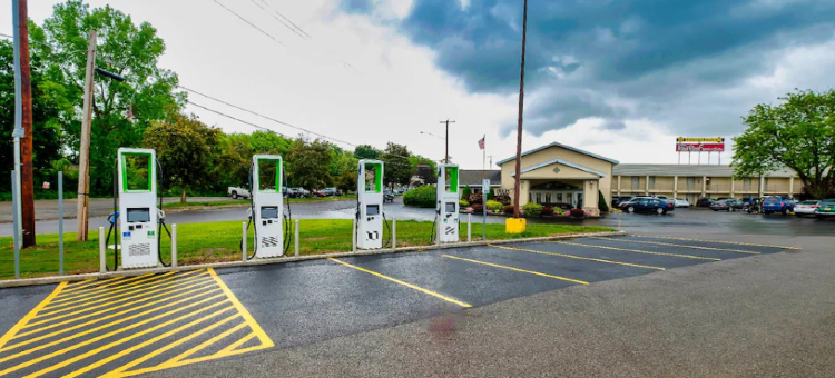 赫基默红顶套房酒店(Red Roof Inn & Suites Herkimer)图片