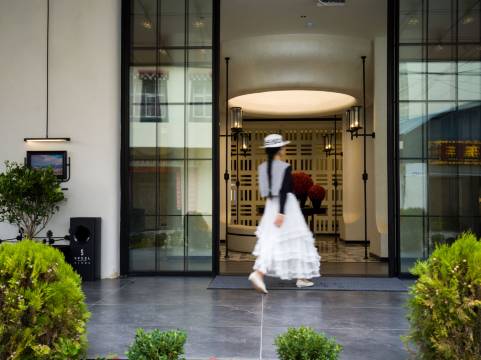 SFEEL设计师酒店(香格里拉独克宗古城店)图片