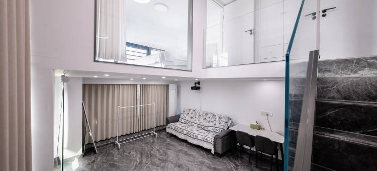 思悦LOFT影院民宿(红谷滩万达广场店)图片