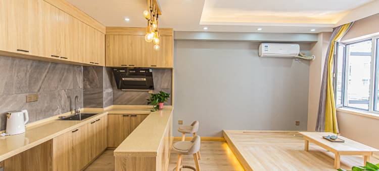 尚品精选酒店(丹东火车站鸭绿江断桥店)图片