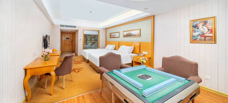 维也纳酒店(灵山六峰山步行街店)图片