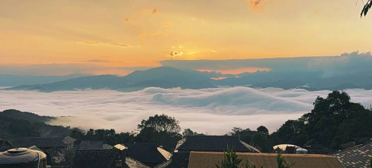 澜沧华庭大酒店(拉祜广场民族街店)图片