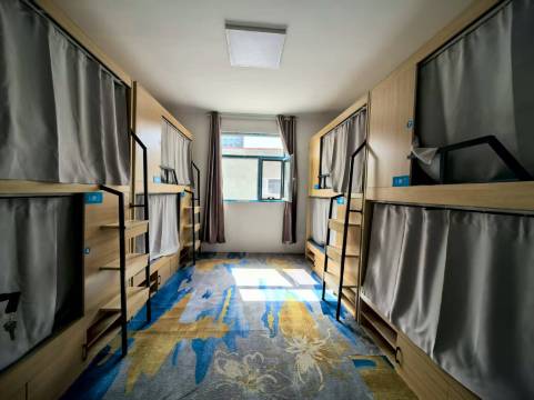 考拉太空舱客栈