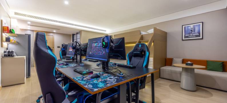 雷神电竞酒店(银川悠阅城店)图片