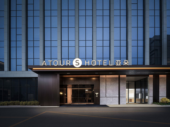 南昌八一广场武商MALL亚朵S酒店