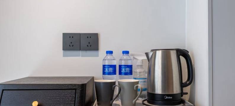 遇见你极简民宿(常州新北万达店)图片