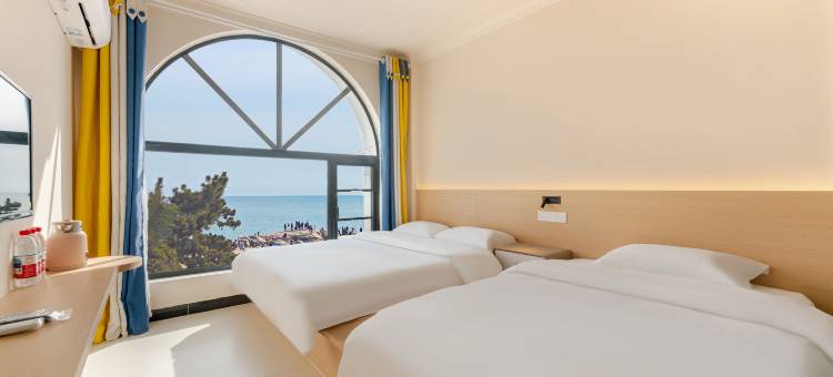 丙宸海景酒店(北戴河老虎石海上公园店)图片