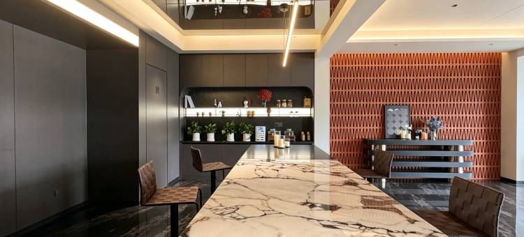 黑山轻居果实酒店图片